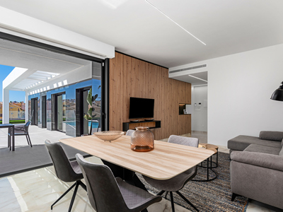 Villa Independiente · Obra Nueva · 711